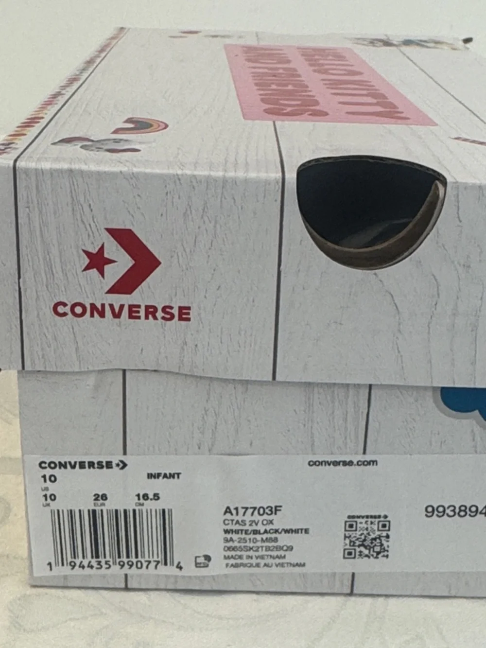 Kids Converse X Hello Kitty and Friends. Size 10